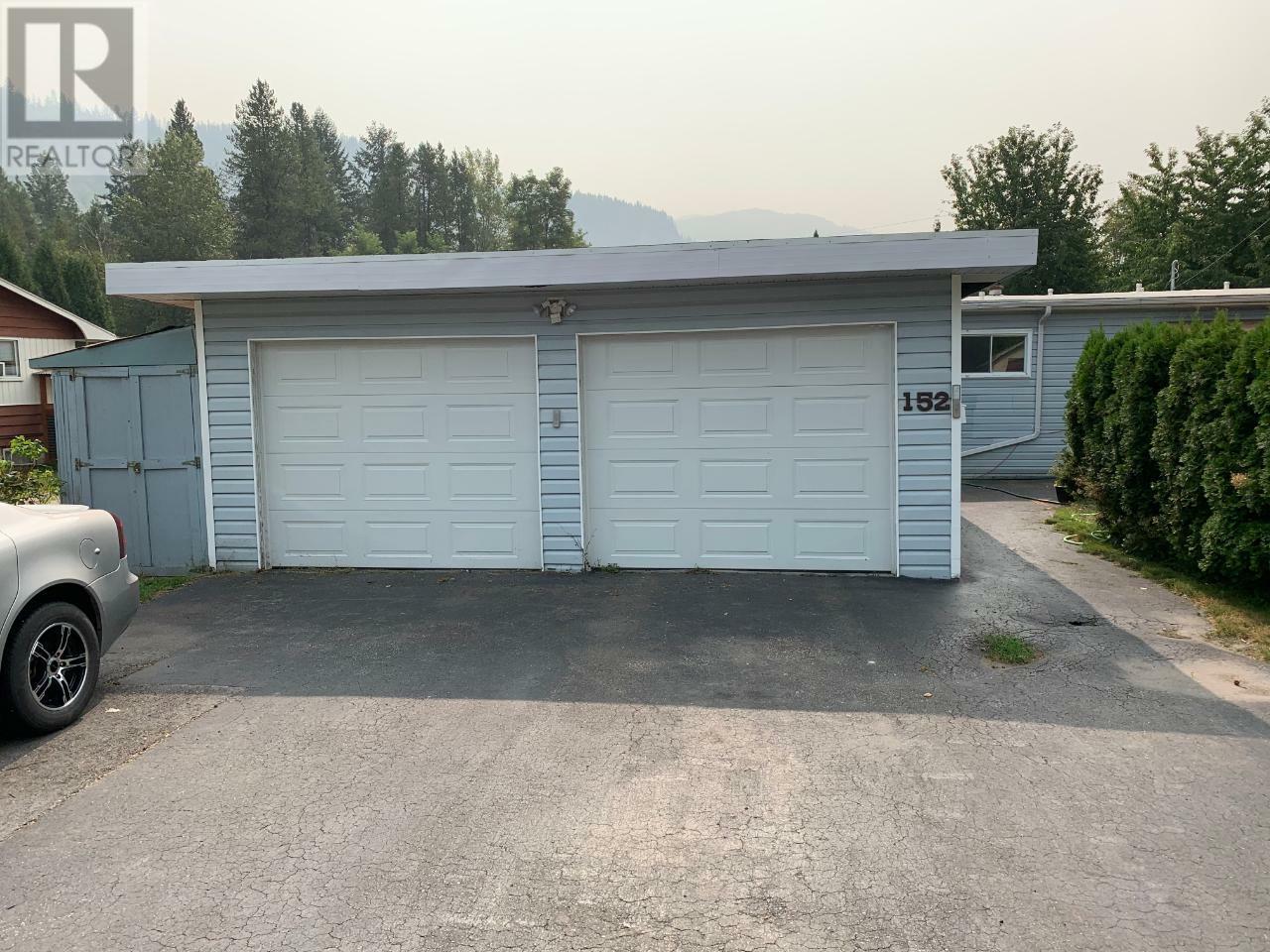 152 Schulte Crescent 1  Castlegar BC V1N 3E2 photo