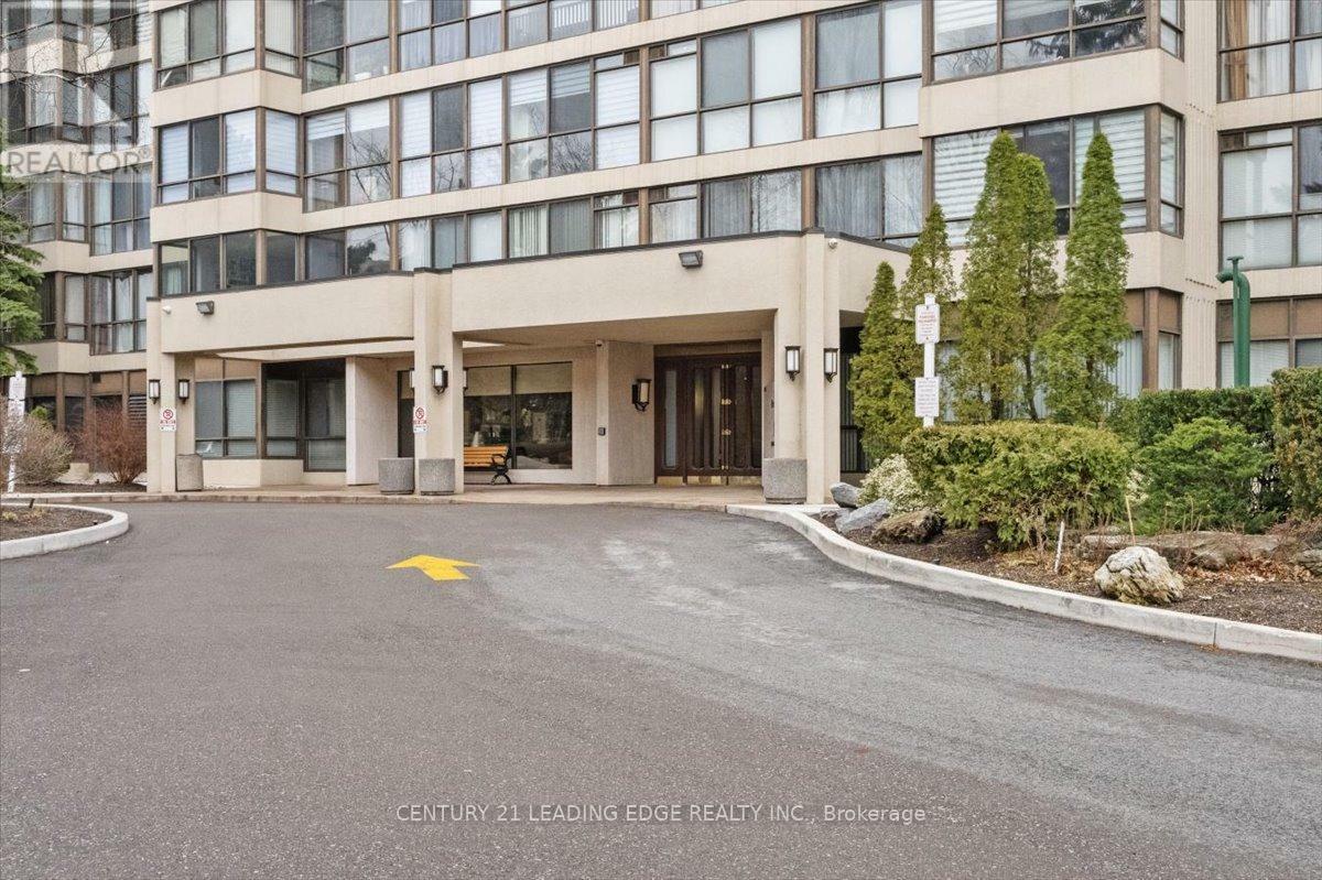 Property Photo:  131 Torresdale Avenue 1808  ON M2R 3T1 
