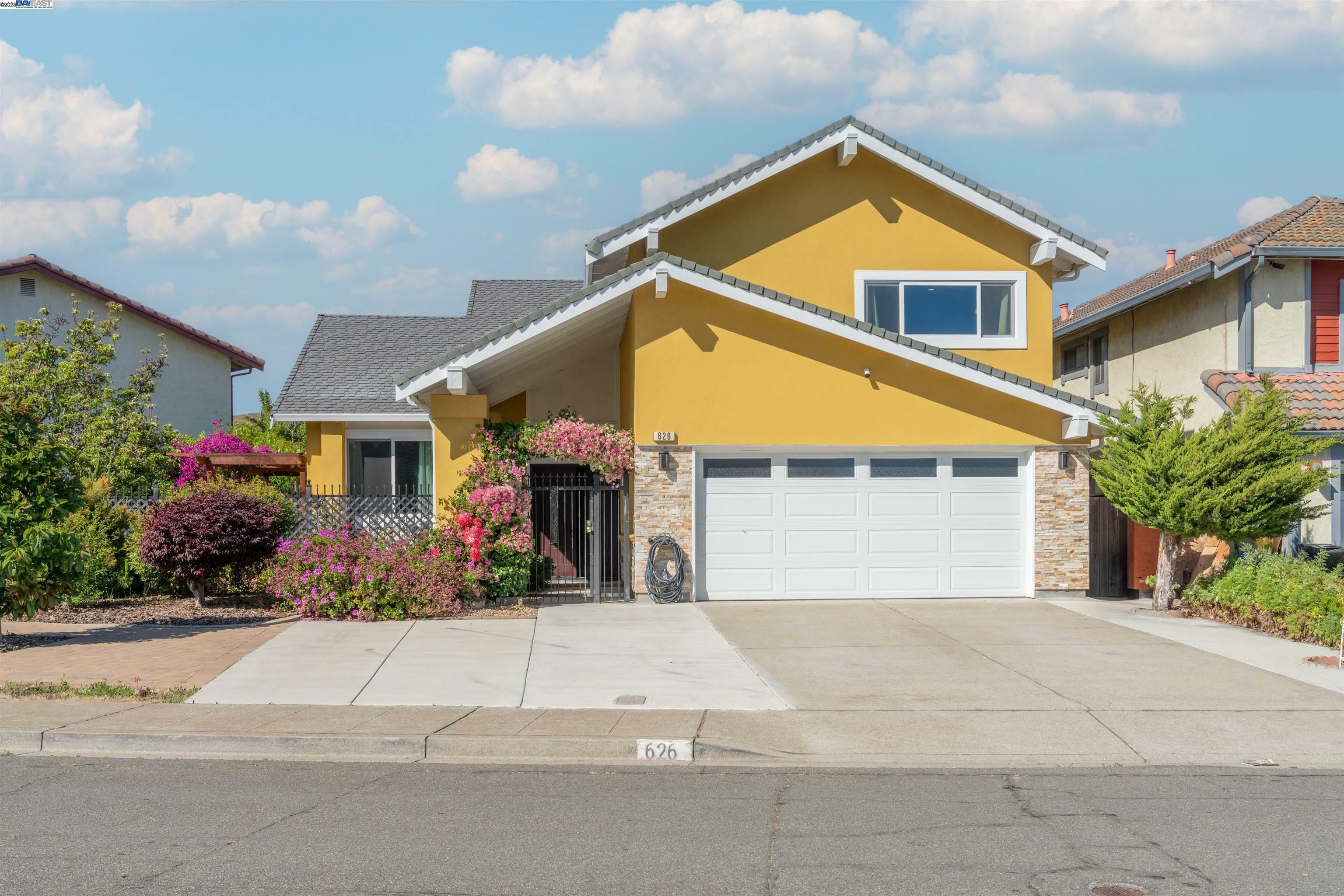 Property Photo: 626 Hollyhock Dr CA 94578