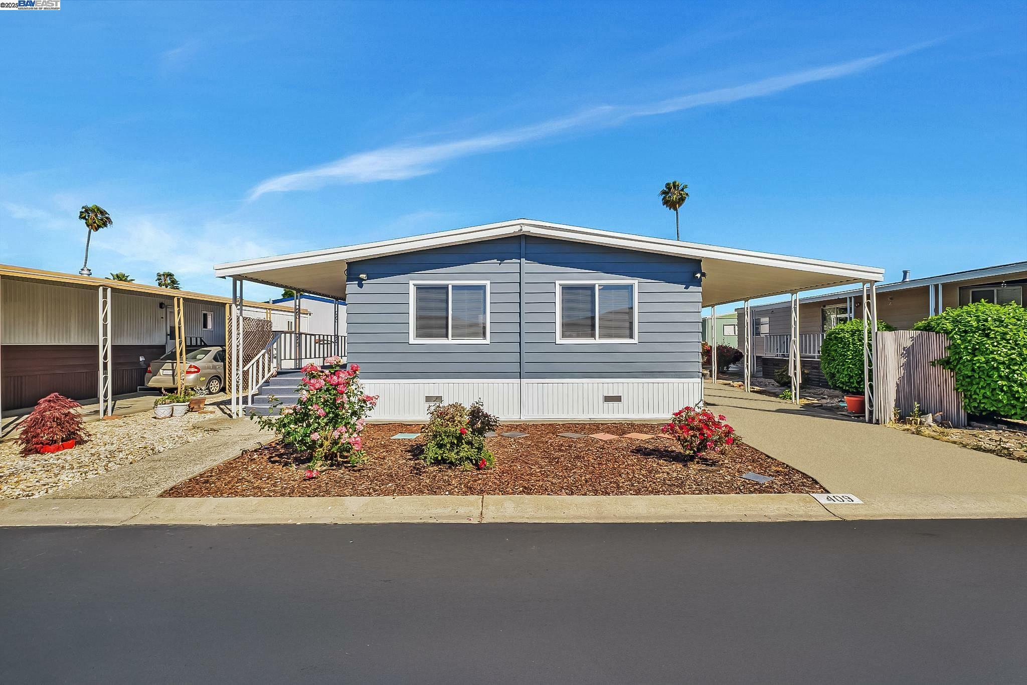 Property Photo: 409 Fiji Circle CA 94587