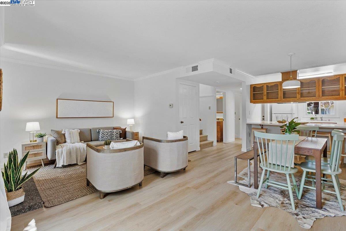 Property Photo: 1105 Fontana Dr CA 94502