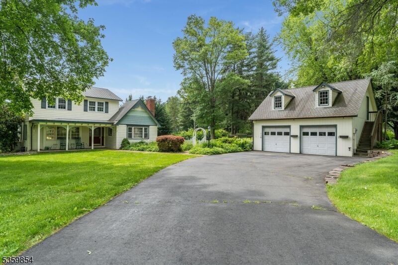 Property Photo:  1 Orchid Pl  NJ 08833 