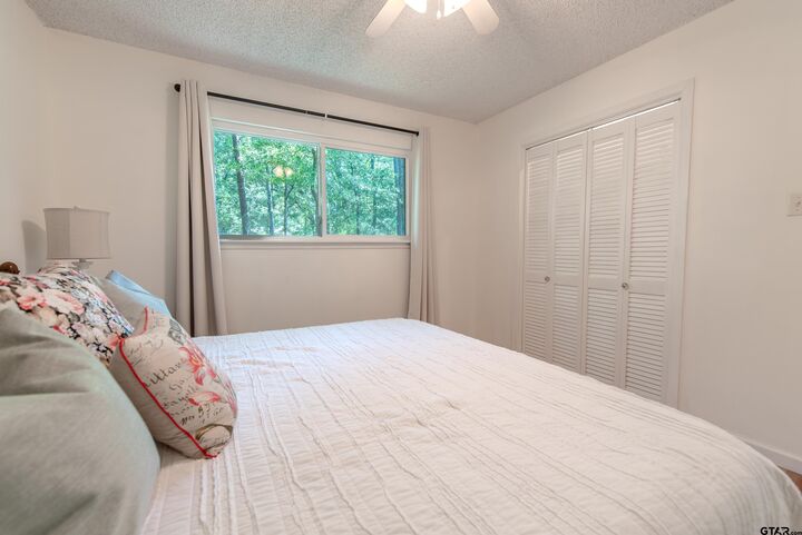 Property Photo: 506 S King Lake Road TX 75480