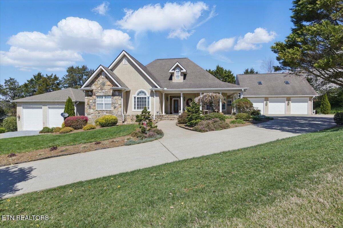 Property Photo: 5112 Windsor Springs Lane TN 37914