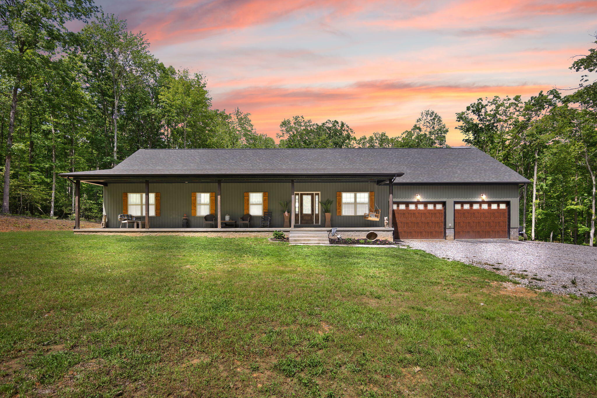 Property Photo: 4050 Bee Creek Road KY 40701