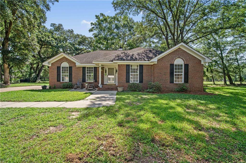 Property Photo: 8653 Rosalene Street E AL 36541