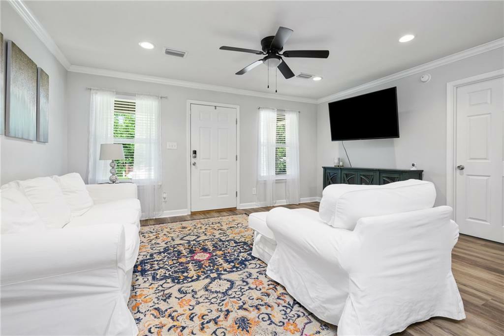 Property Photo: 11191 Lakeland Drive AL 36541