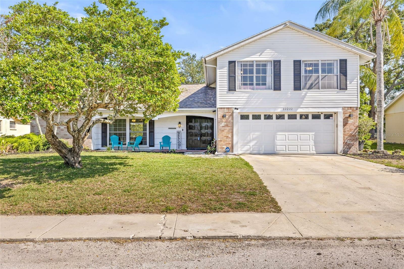 Property Photo:  12222 Meadowbrook Lane  FL 34667 