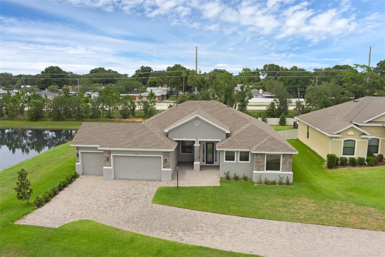 Property Photo:  1504 Cordgrass Way  FL 33813 