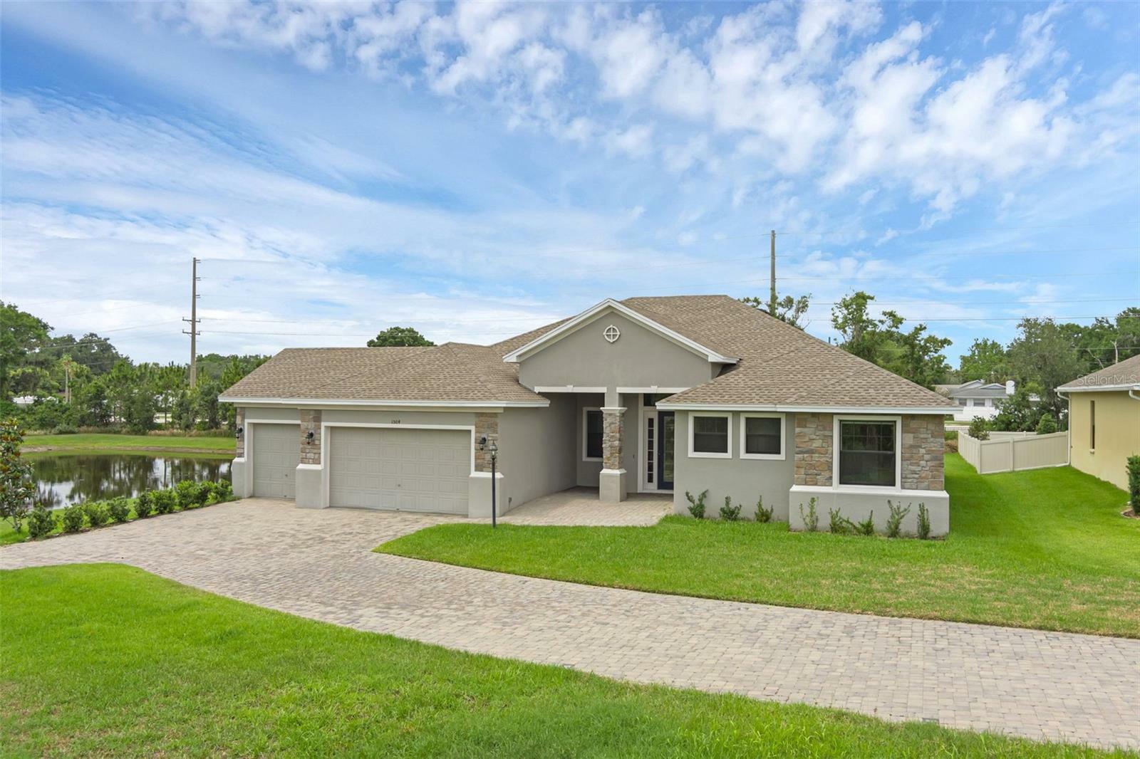 Property Photo: 1504 Cordgrass Way FL 33813