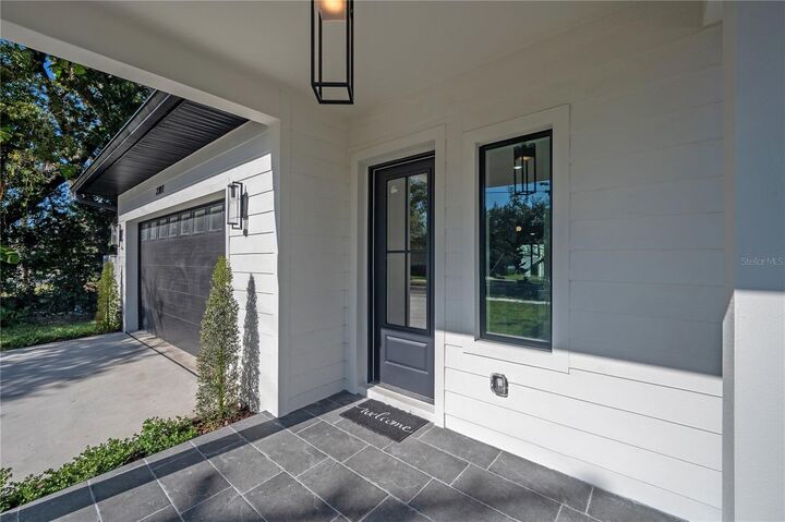 Property Photo:  2301 N Ridgewood Avenue  FL 33602 