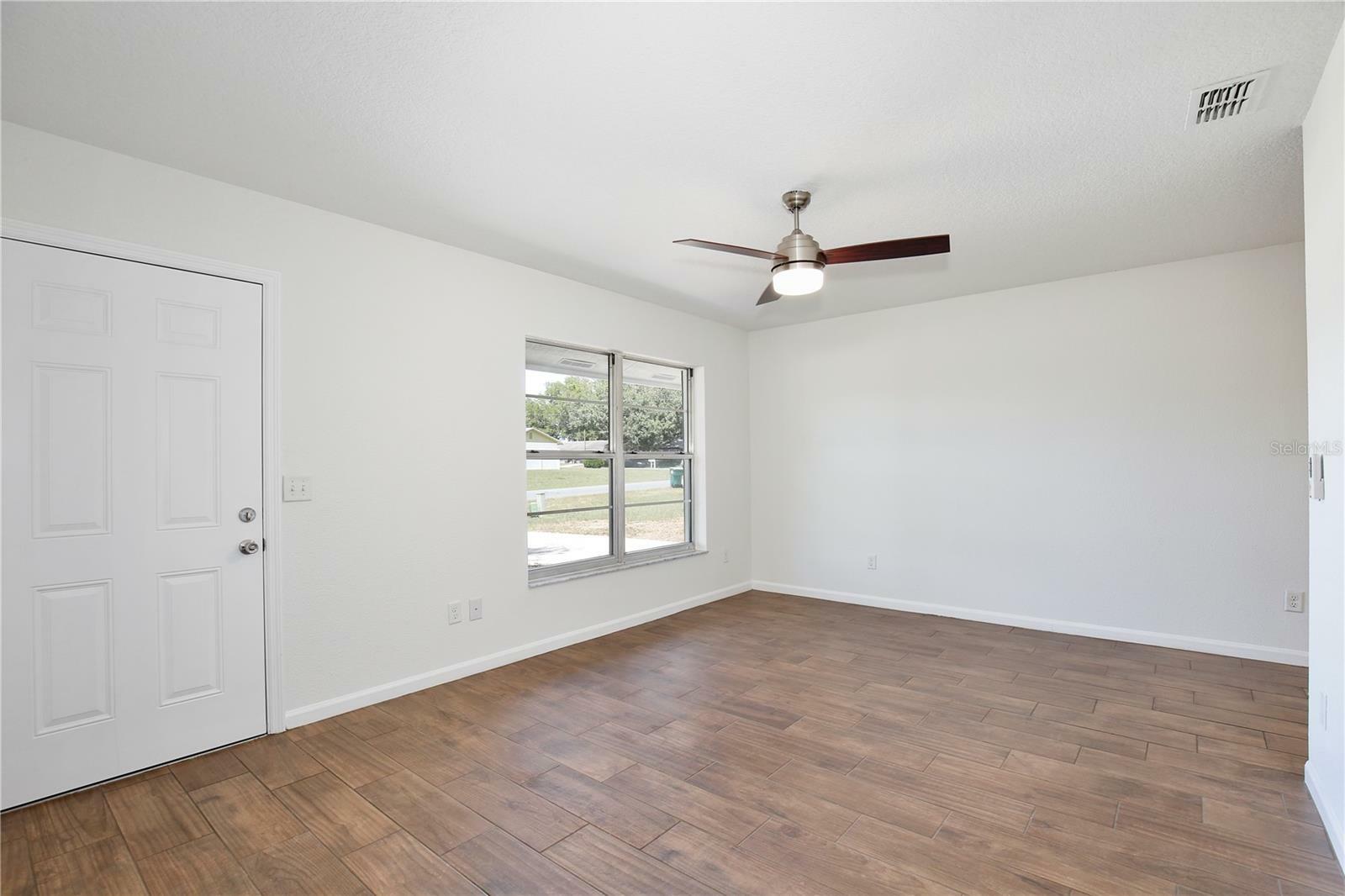 Property Photo: 1228 Padgett Circle FL 32159