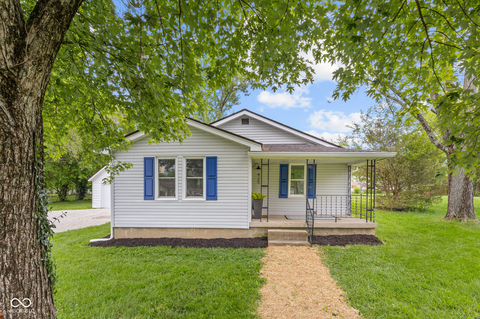 Property Photo: 425 Patterson Road IN 47203