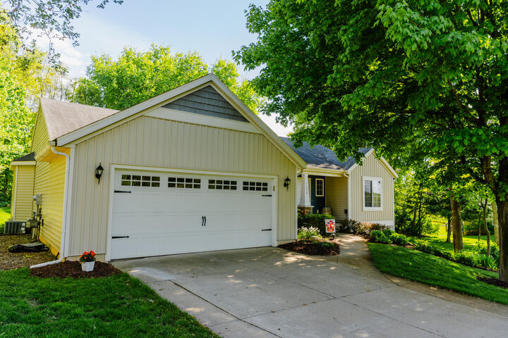 Property Photo:  11775 Crystal Ridge Drive NE  MI 49345 