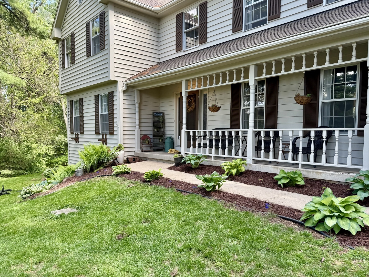 Property Photo: 3909 Wyndwood Drive IL 60014