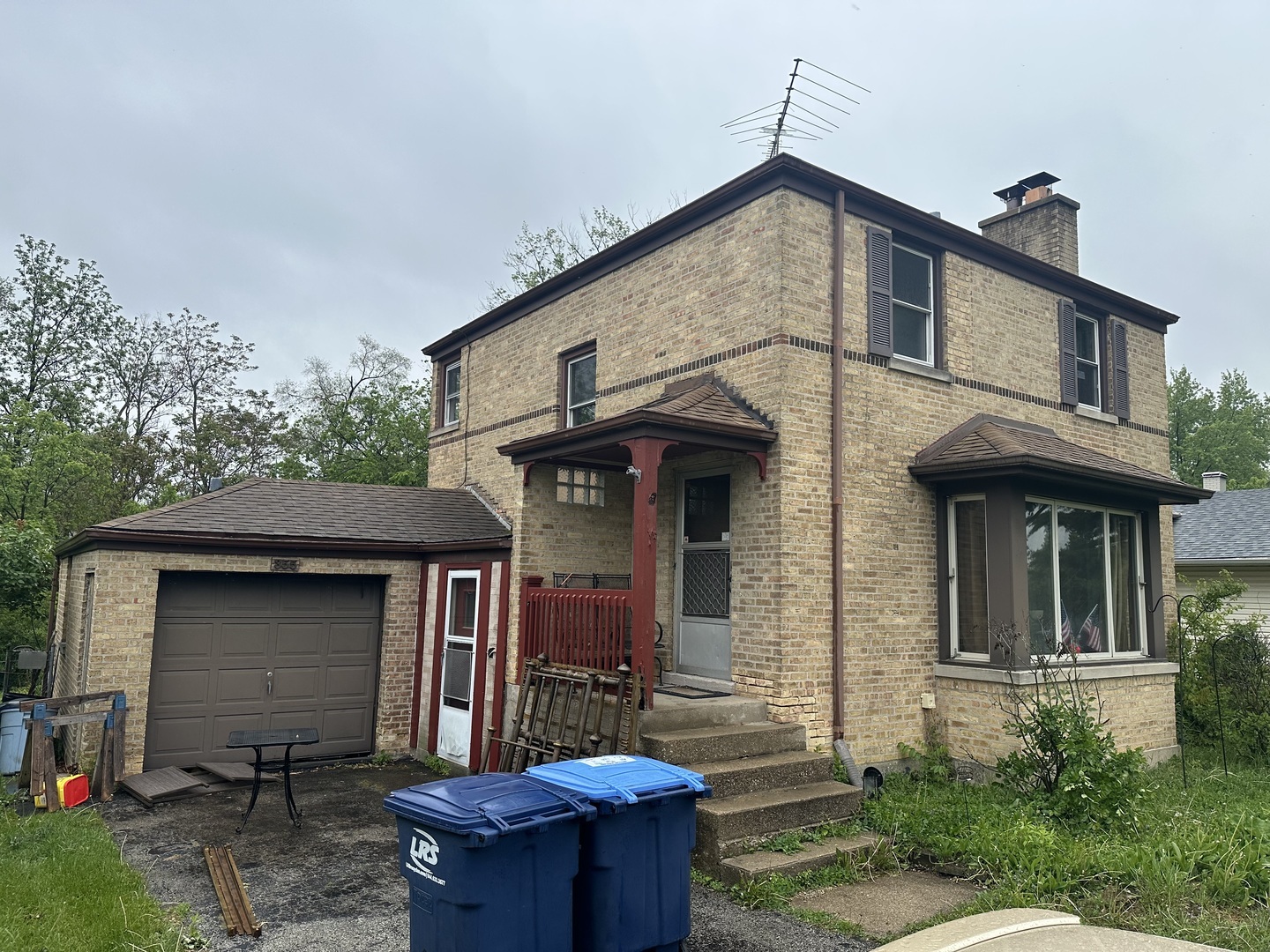 Property Photo:  355 S Westgate Road  IL 60016 