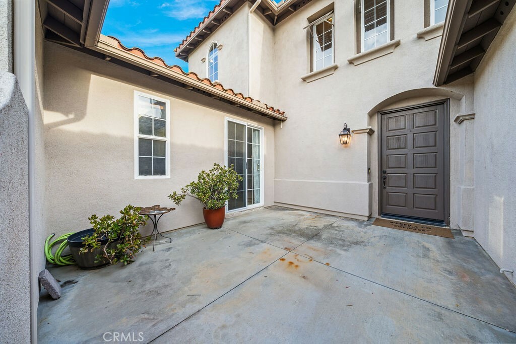 Property Photo:  32475 Corte Barela  CA 92592 