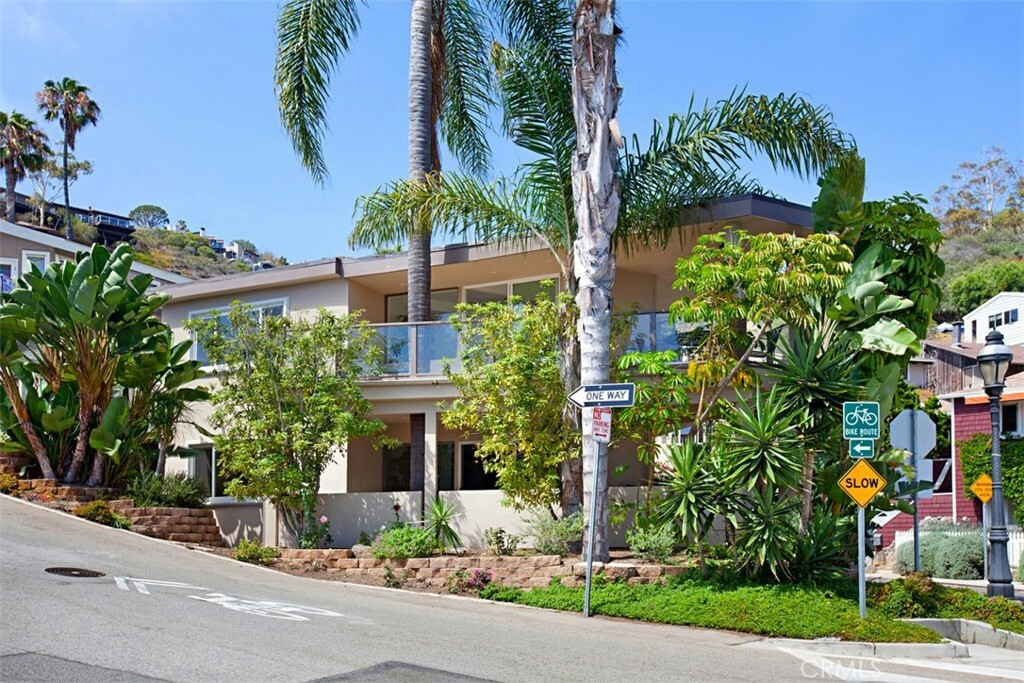 Property Photo: 222 Nyes Place A CA 92651