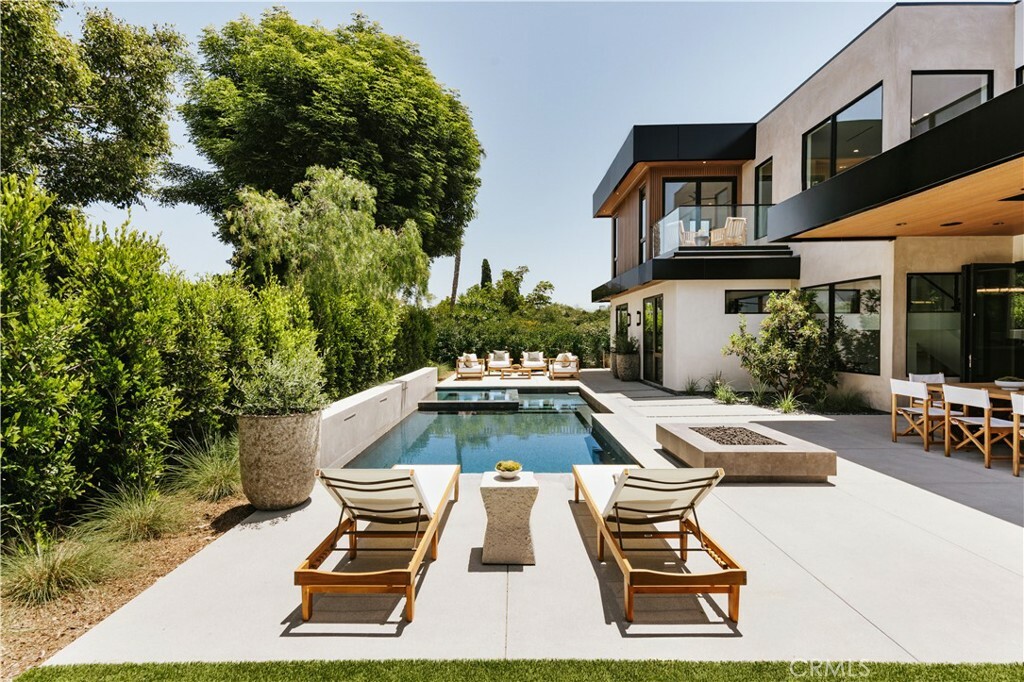 Property Photo: 2321 Mesa Drive CA 92660