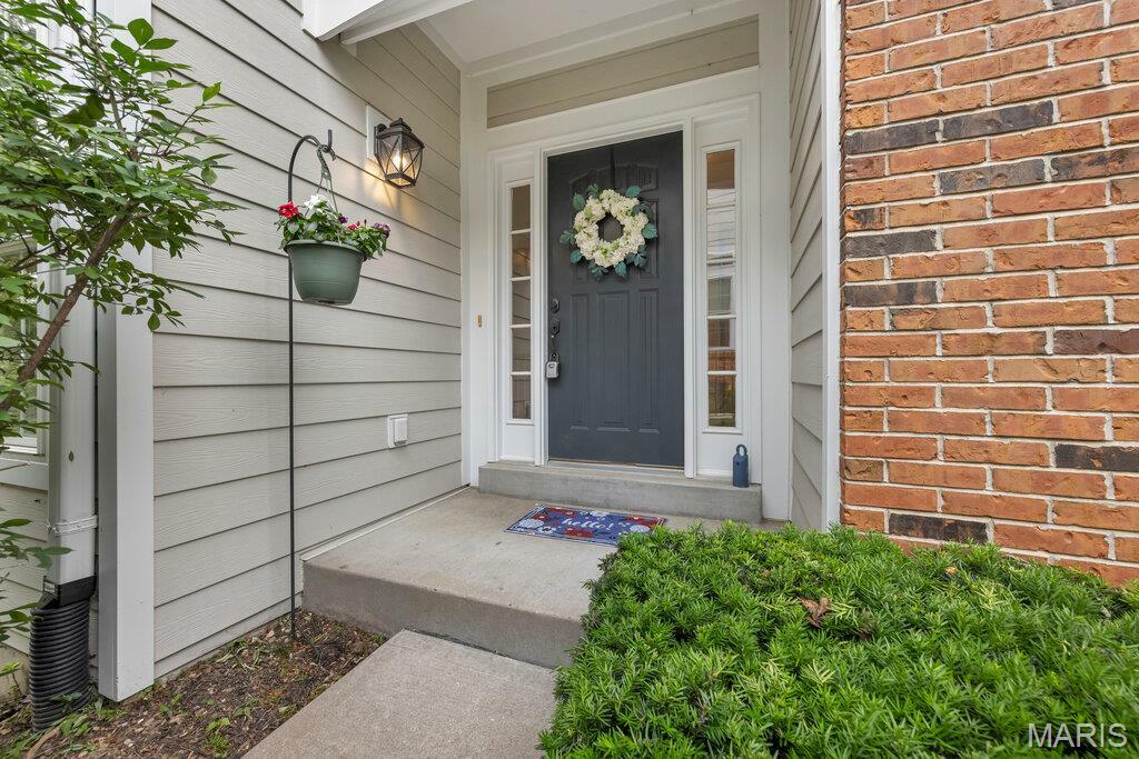 Property Photo: 16841 Chesterfield Bluffs Circle MO 63005