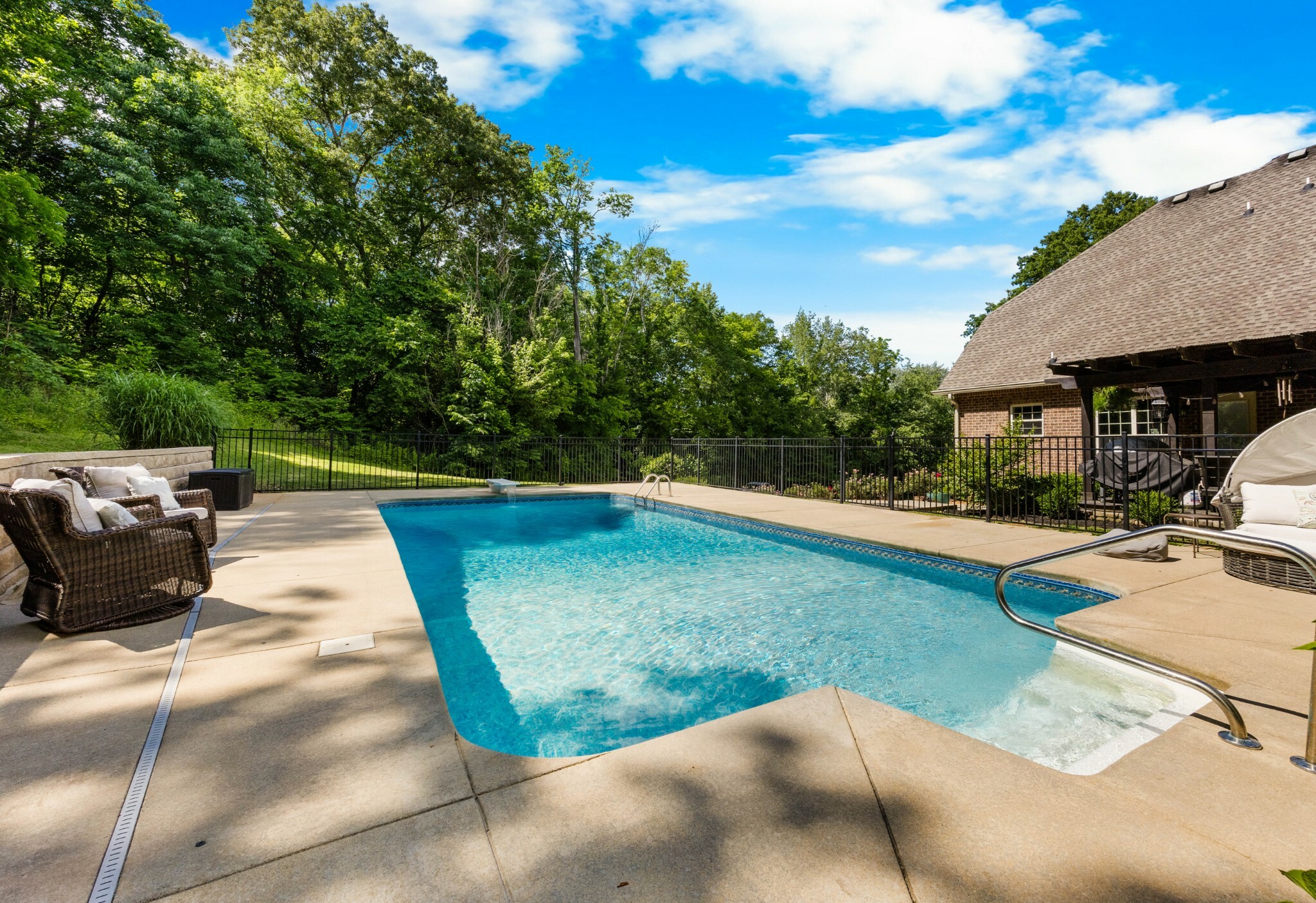 Property Photo: 1721 Old Clarksville Pike TN 37035