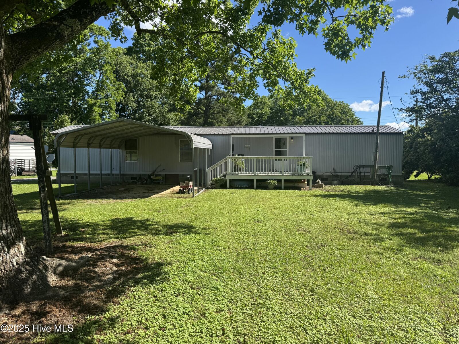 Property Photo: 118 Apache Road NC 27942