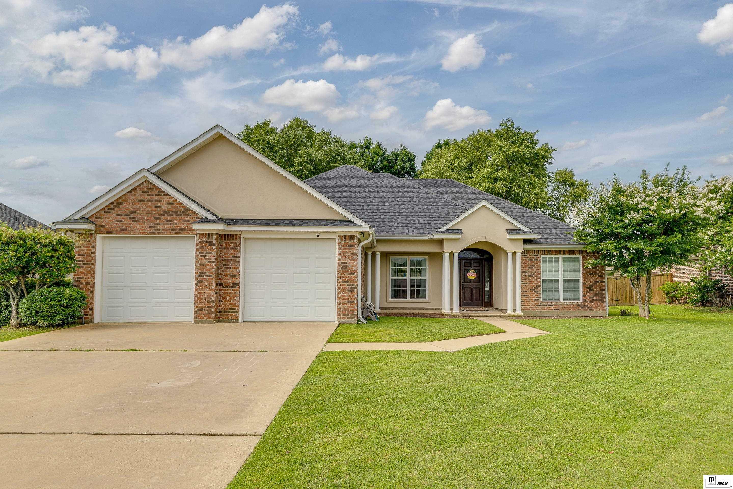 Property Photo: 121 Medalist Drive LA 71203