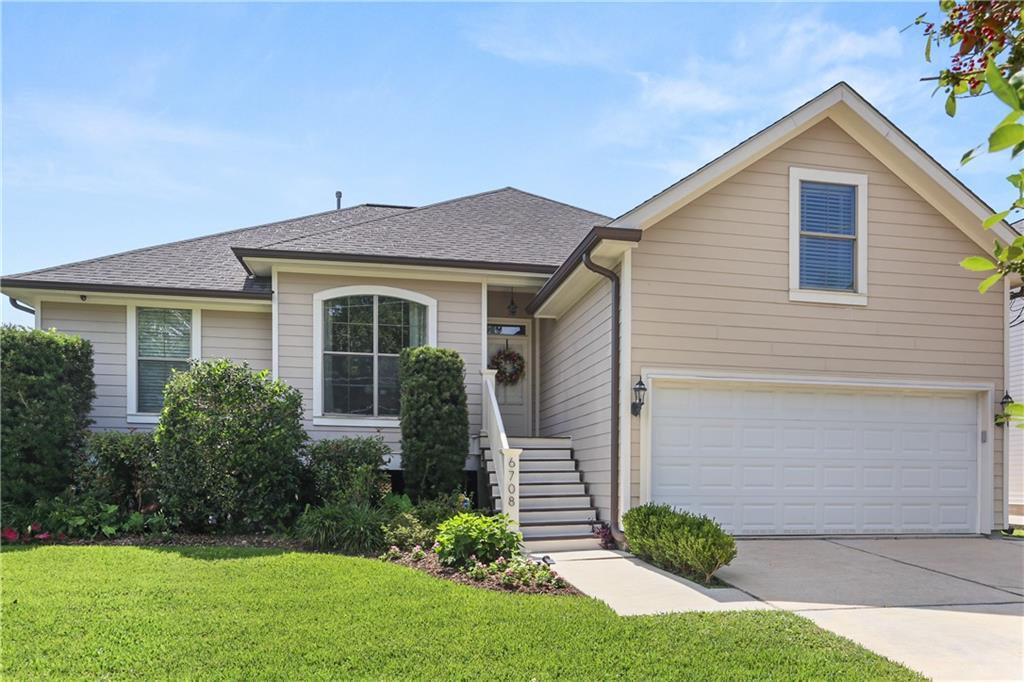 Property Photo: 6708 Fleur De Lis Drive LA 70124