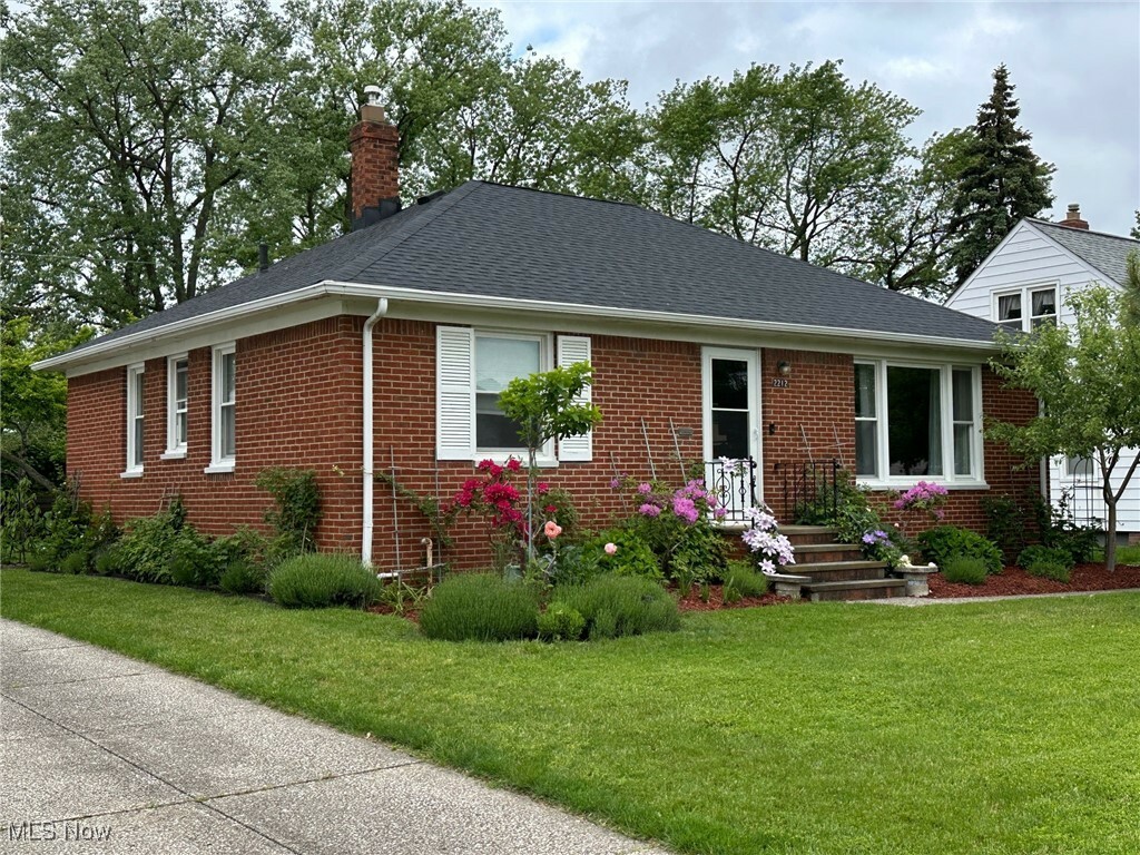 Property Photo: 2212 E 290th Street OH 44092