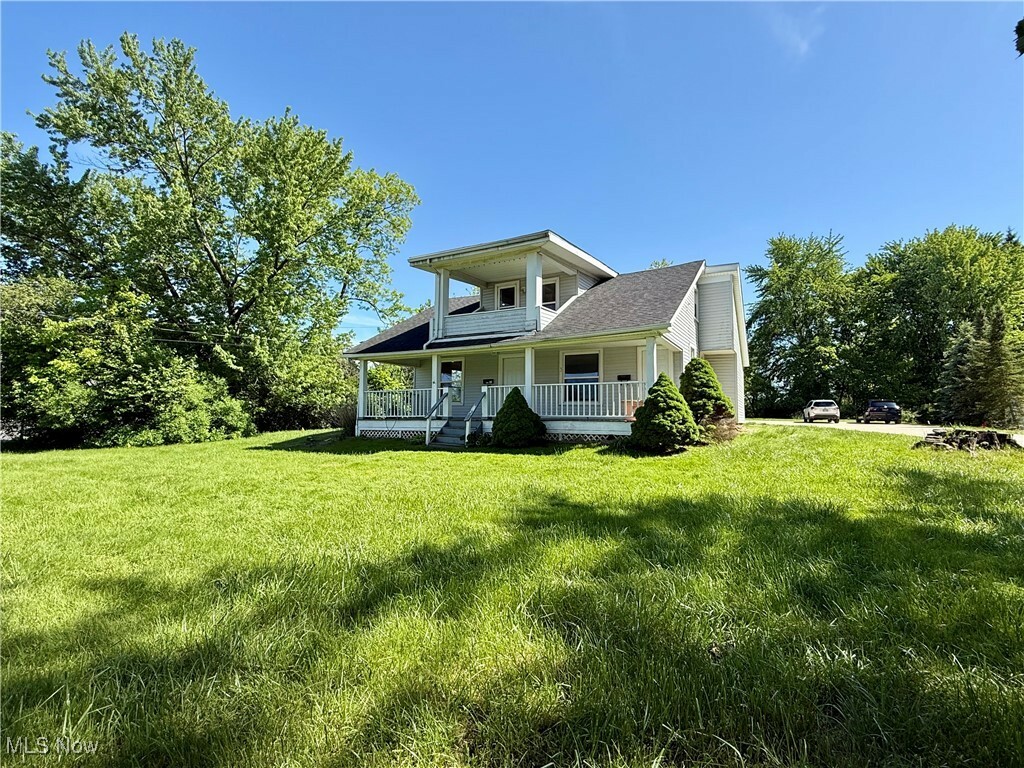 Property Photo: 19137 Westwood Drive 2 OH 44149