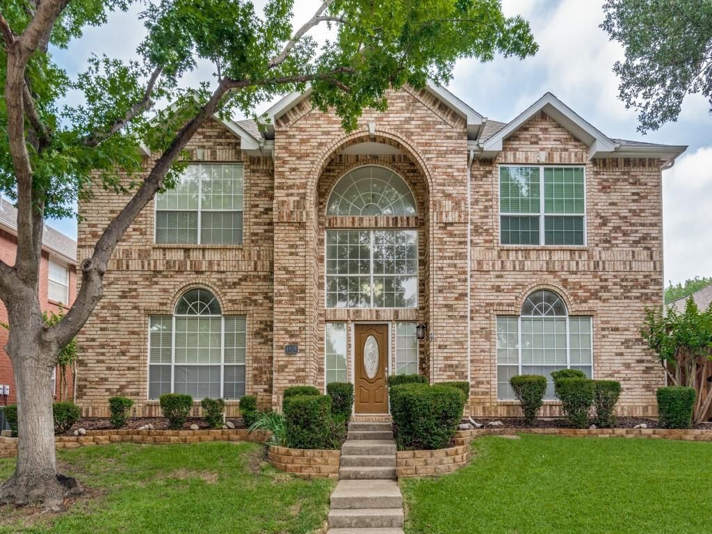 Property Photo: 1428 Charlotte Way TX 75007