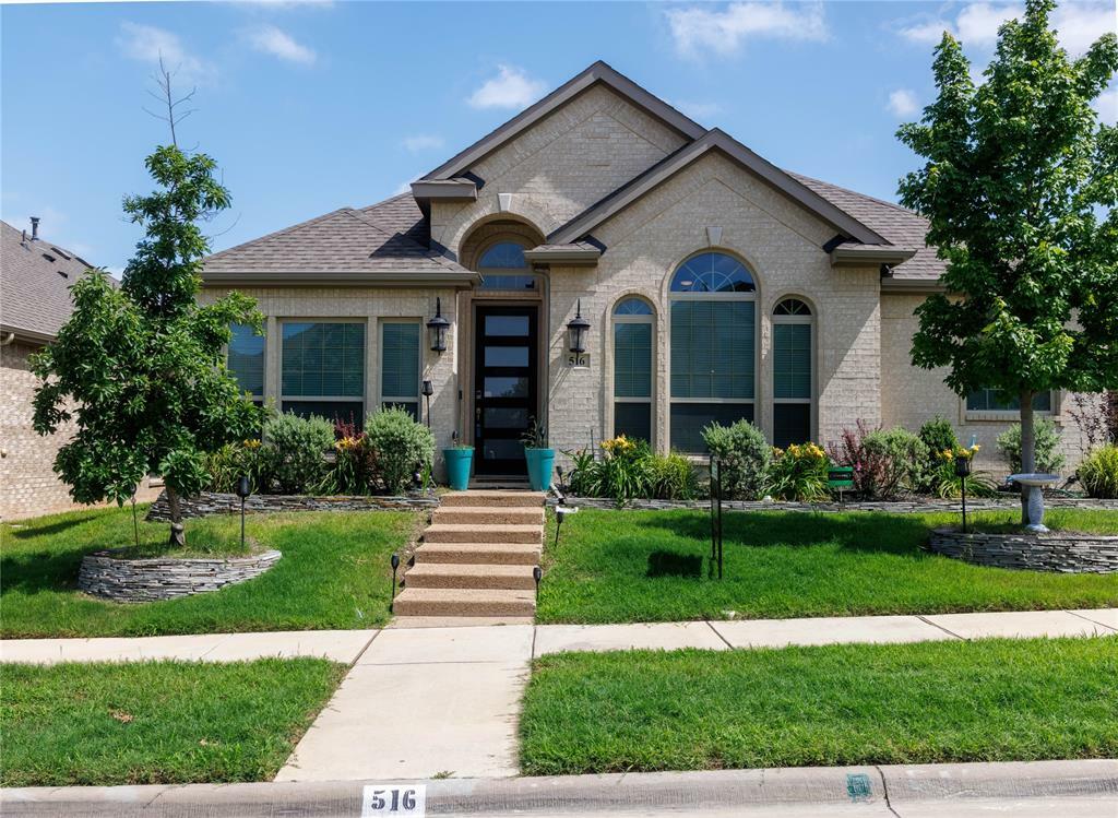 Property Photo: 516 Whetstone Street TX 75115