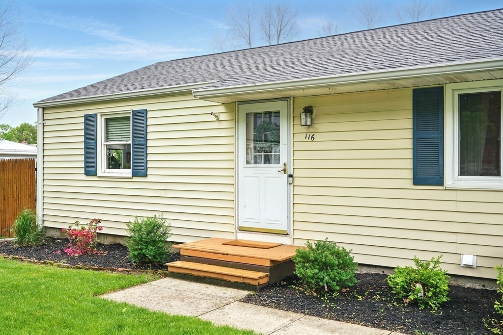 Property Photo: 116 Anthony St MA 01001
