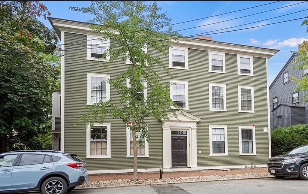 Property Photo: 116 Federal St 2 MA 01970