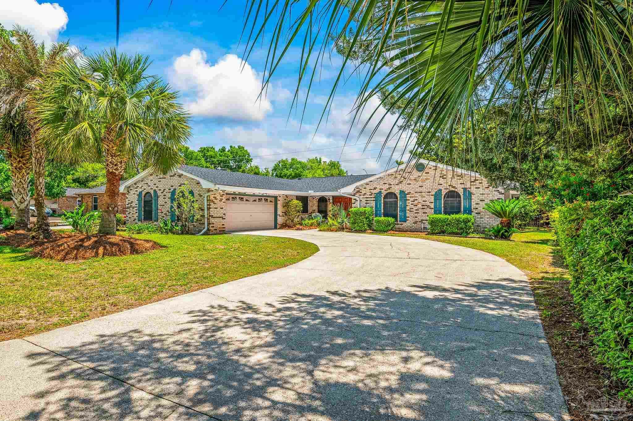 Property Photo: 5800 Limestone Rd FL 32504