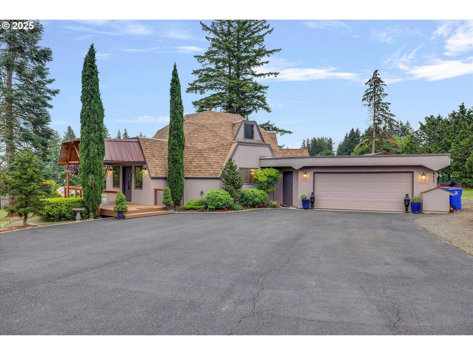 Property Photo: 22690 S Springwater Rd OR 97023