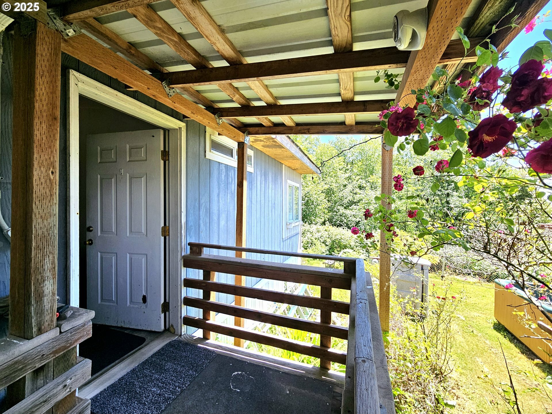 Property Photo:  16391 Highway 101 6  OR 97415 