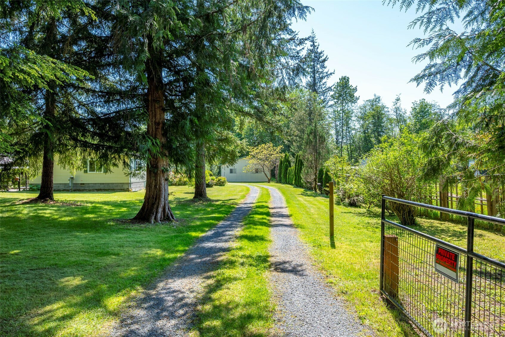 Property Photo: 20800 Hartry Lane WA 98284