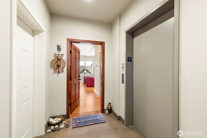 Property Photo:  1215  Lawrence Street 201  WA 98368 