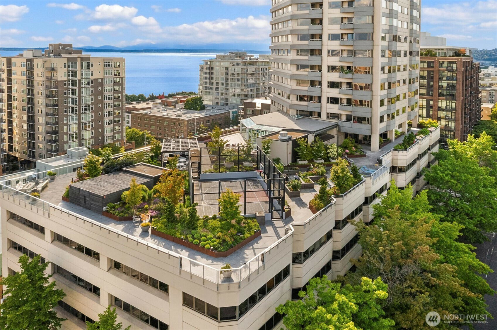 Property Photo: 2821 2nd Avenue 705 WA 98121