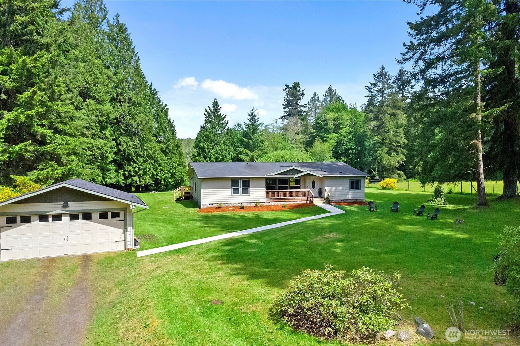 9380  Wardwell  Bainbridge Island WA 98110 photo