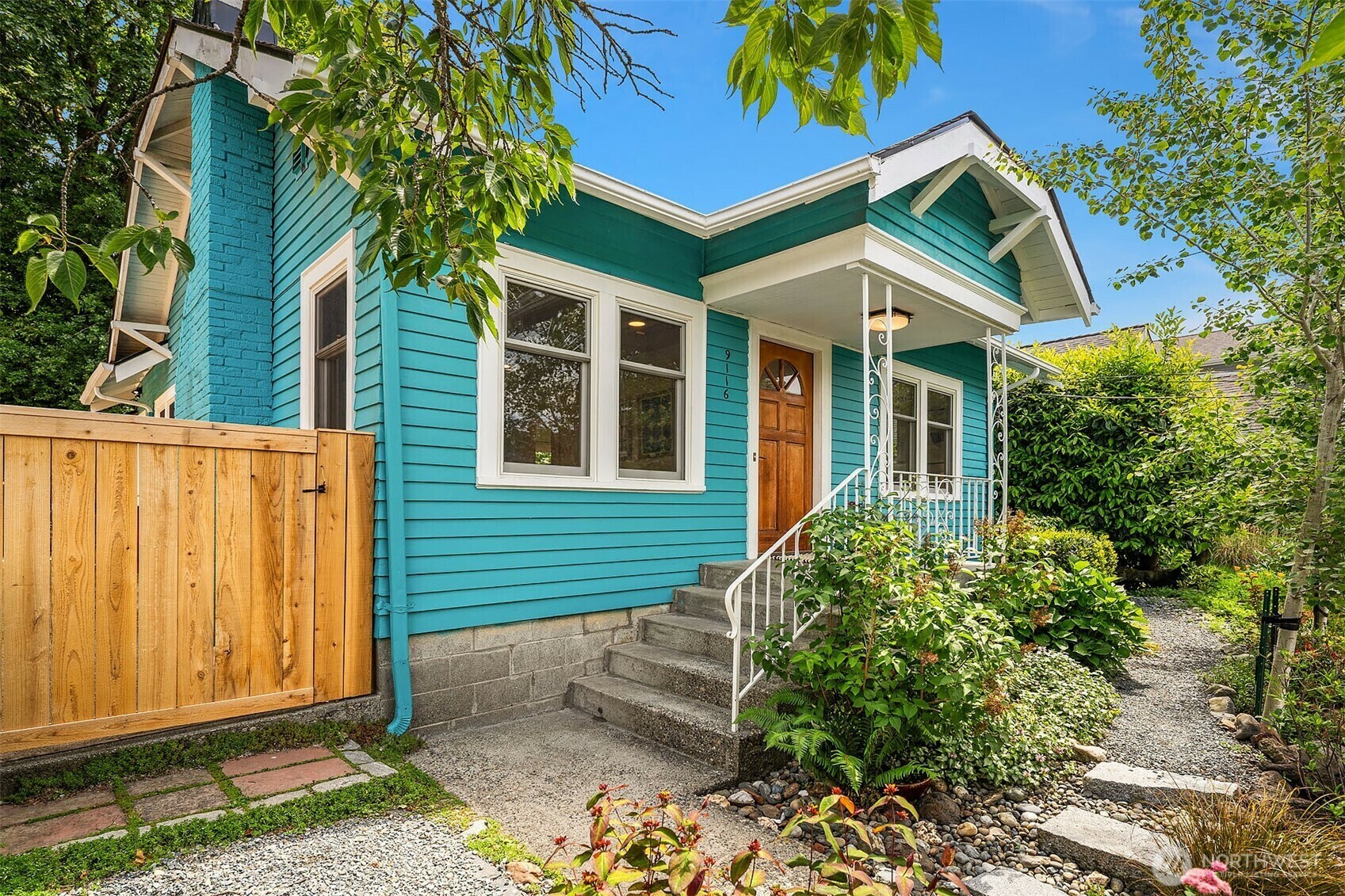 Property Photo: 9116 23rd Avenue NE WA 98115
