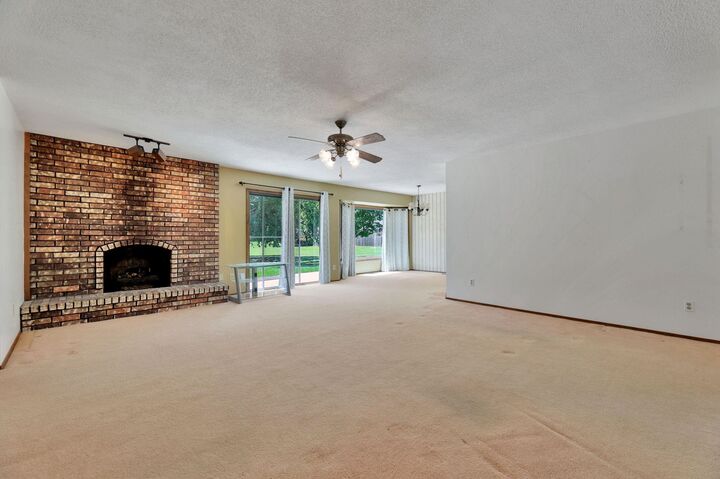 Property Photo:  2534 S Yellowstone Cir  KS 67215