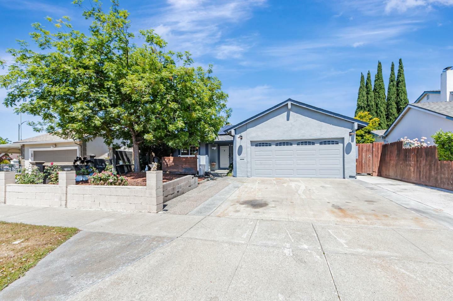 Property Photo: 1963 Lowney Way CA 95131