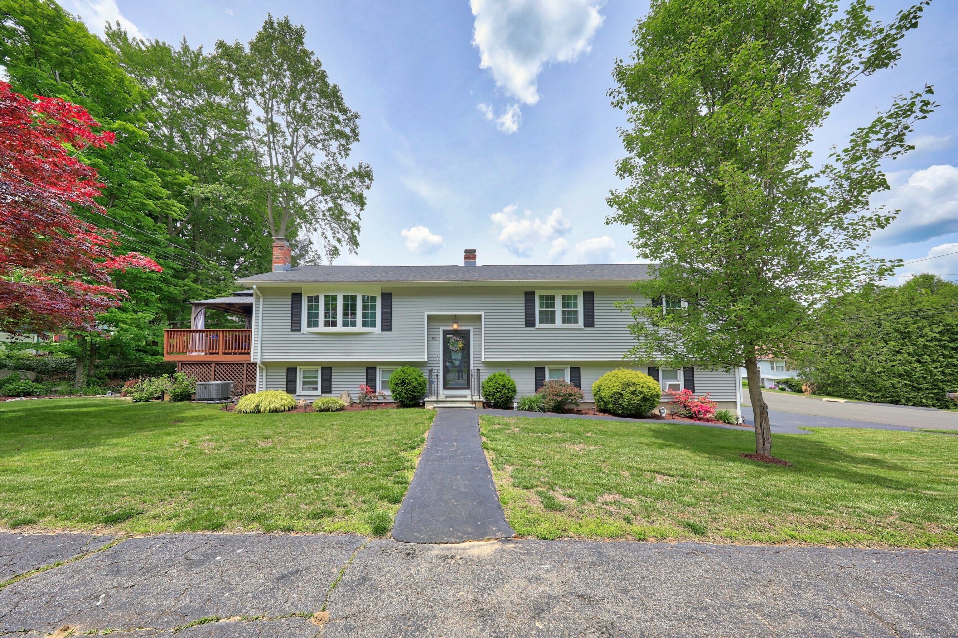 32 Deer Run Lane  Shelton CT 06484 photo