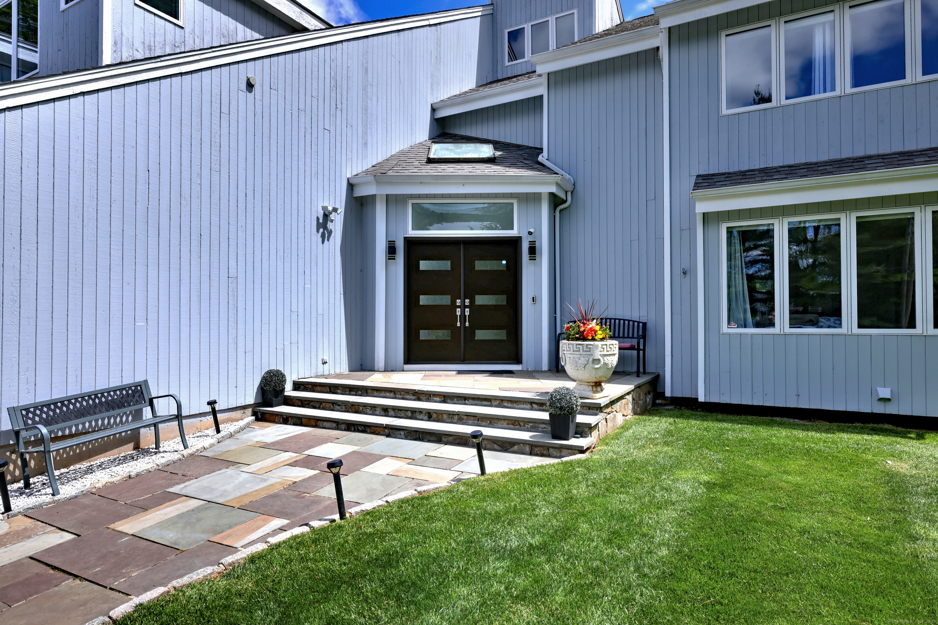 Property Photo: 55 Hampton Close CT 06477