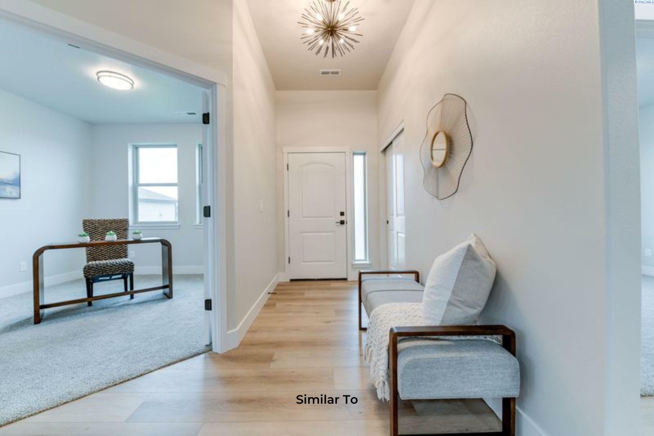 Property Photo: 6530 W 30th Pl WA 99338