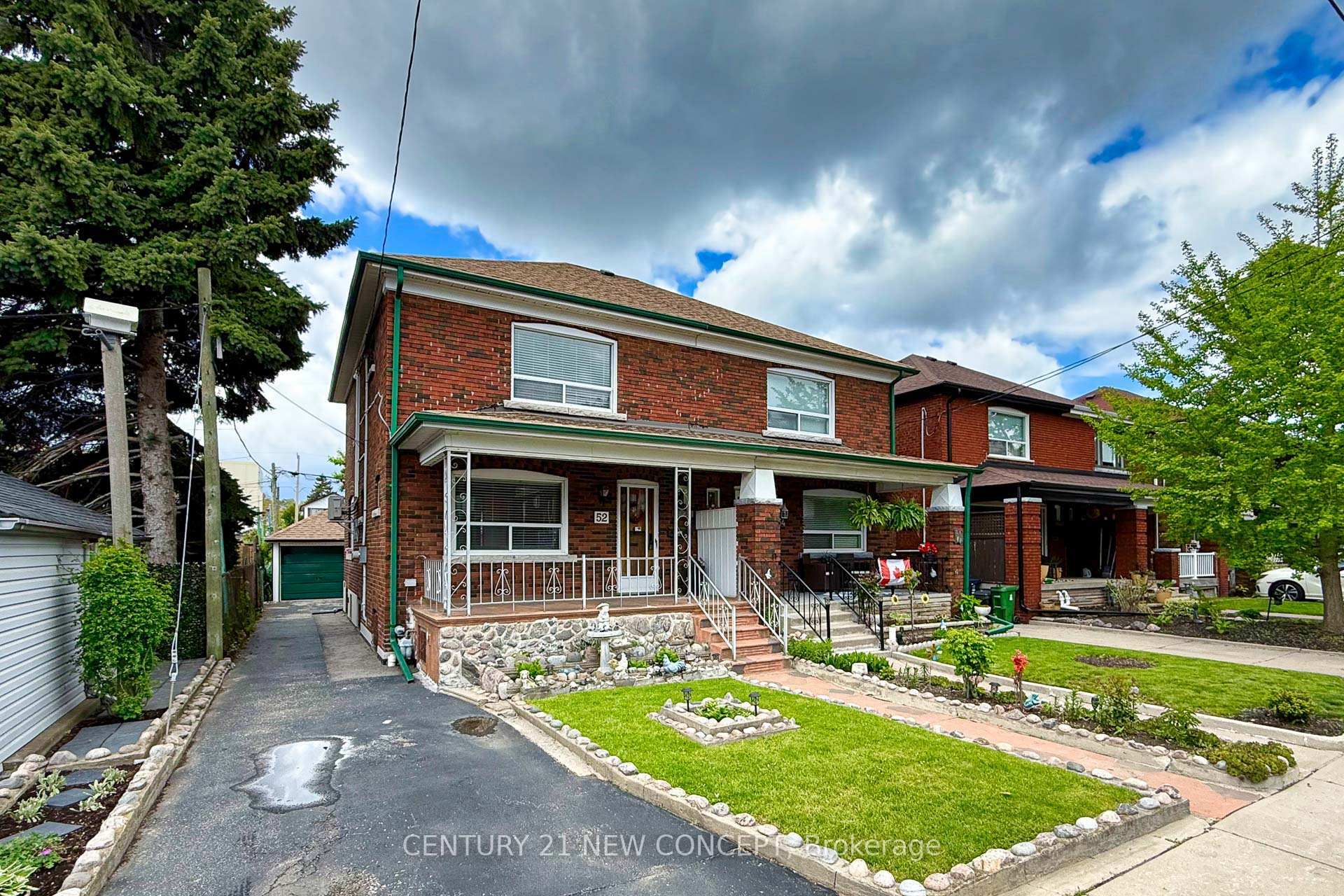 Property Photo: 52 Frankdale Avenue ON M4J 4A2