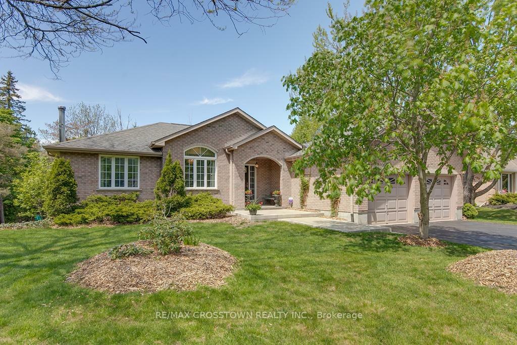 Property Photo: 28 Nicholson Crescent ON L9X 0G9