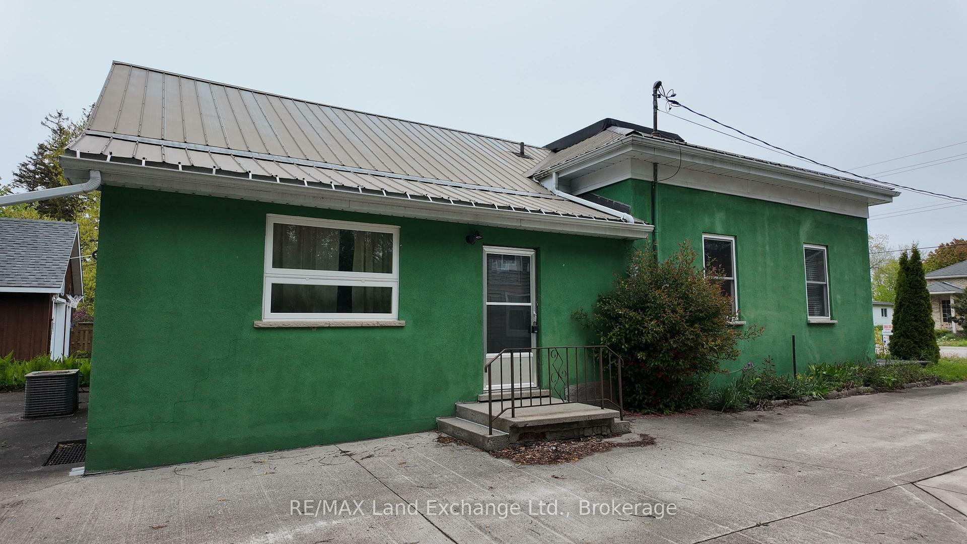 Property Photo: 550 Queen Street ON N2Z 2H9